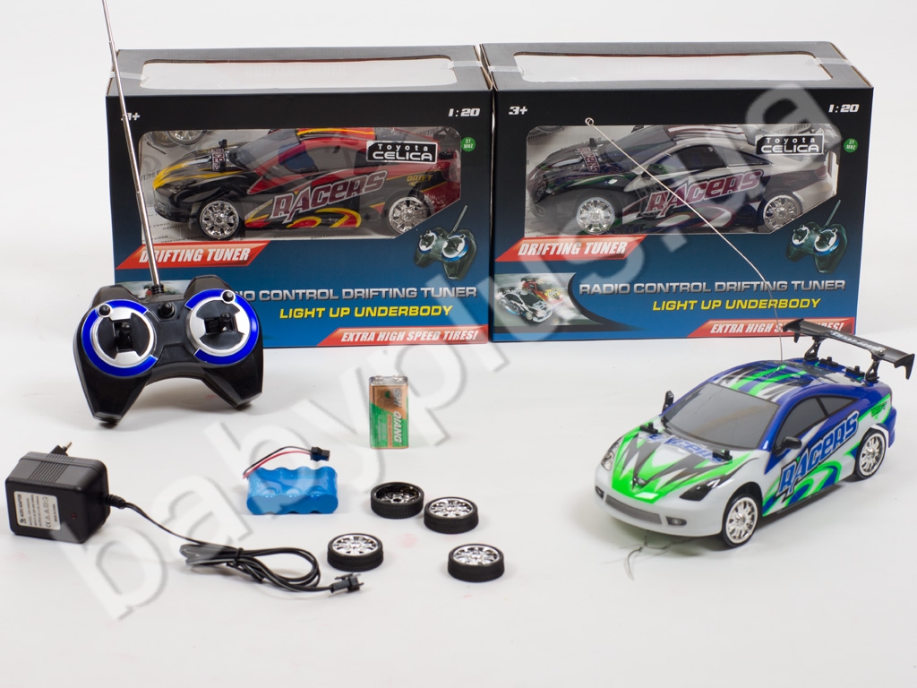 Машина на р/у, Toyota Celica, 1:20, дрифт, свет, на бат-ке, в кор-ке