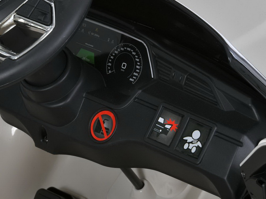Електромобіль Audi радіокерований M 6133EBLR-1, 4х45W, 1х12V/10AH, USB, MP3, EVA колеса, Bluetooth