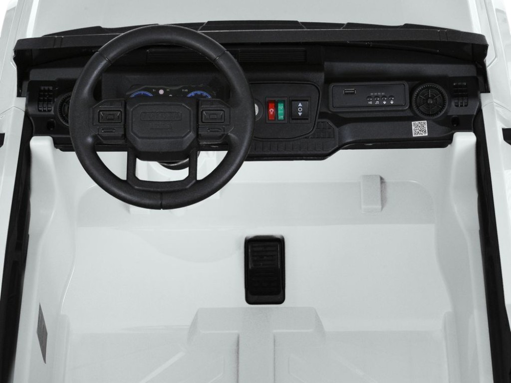 Електромобіль джип M 6280EBLR-1,12V,2×45W, MP3, Bluetooth, EVA колеса, шкіряне сидіння, білий, Bambi