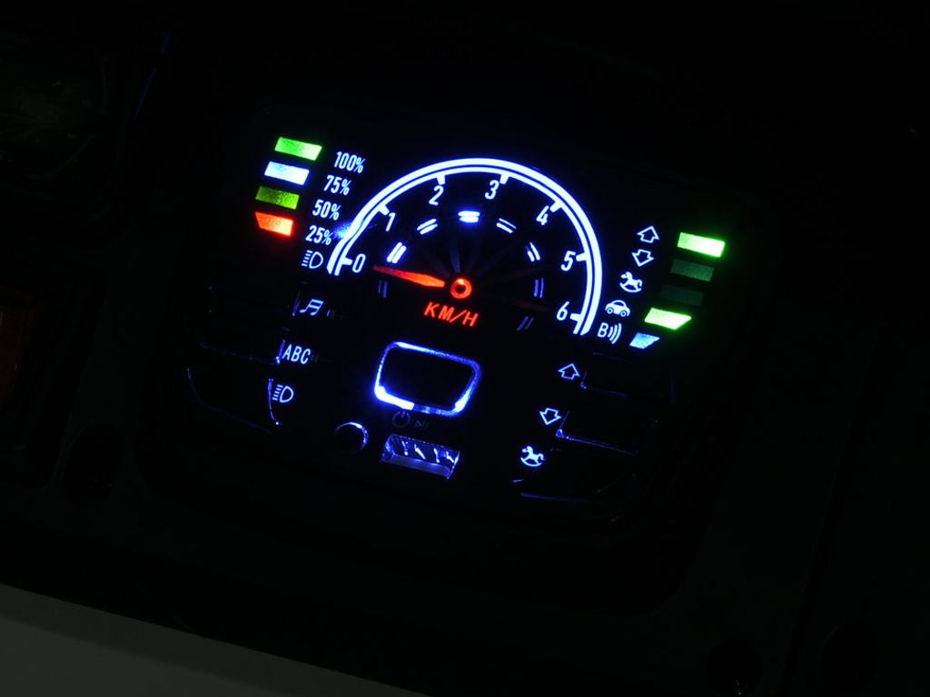 Електромобіль Джип M 6380EBLR-1(24V), р/к2,4G, 1х24V/8AH, 4х45W, MP3, USB, TF, Bluetooth, EVA