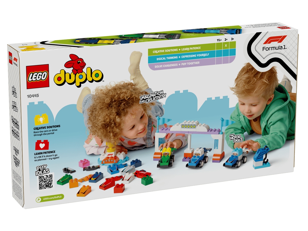 Конструктор LEGO DUPLO Town Автомобілі для перегонів і пілоти команди Формули-1, 70 деталей