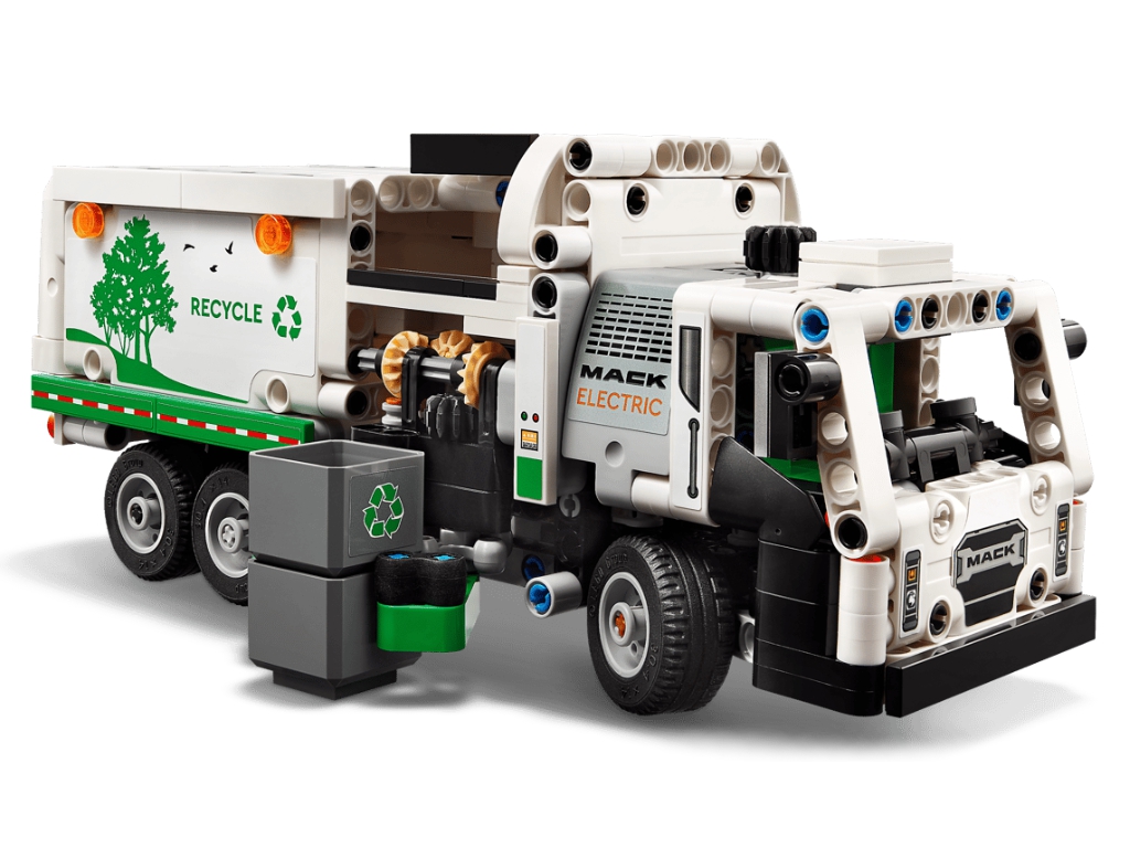 Конструктор LEGO Technic Мусоровоз Mack LR Electric, 503 детали