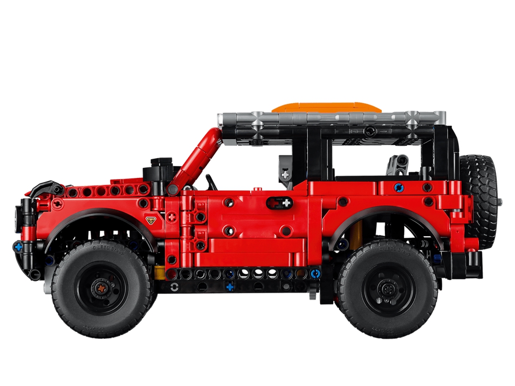 Конструктор LEGO Technic Внедорожник Ford Bronco, 943 детали