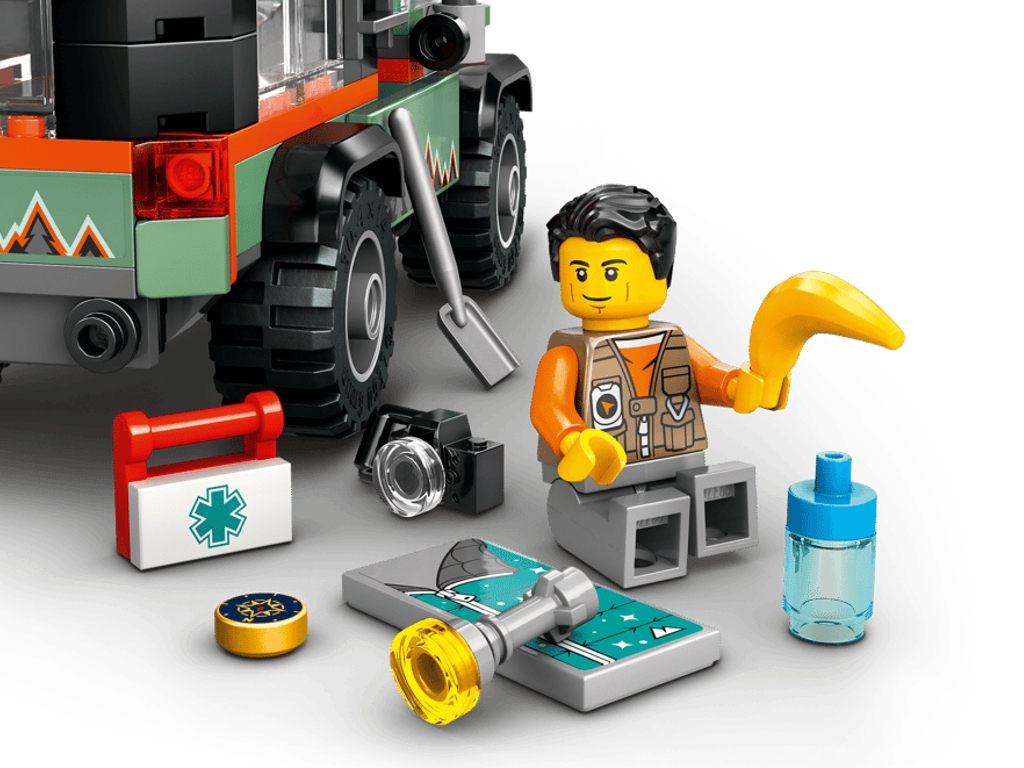 Конструктор LEGO City Внедорожный горный грузовик 4×4, 221 деталь