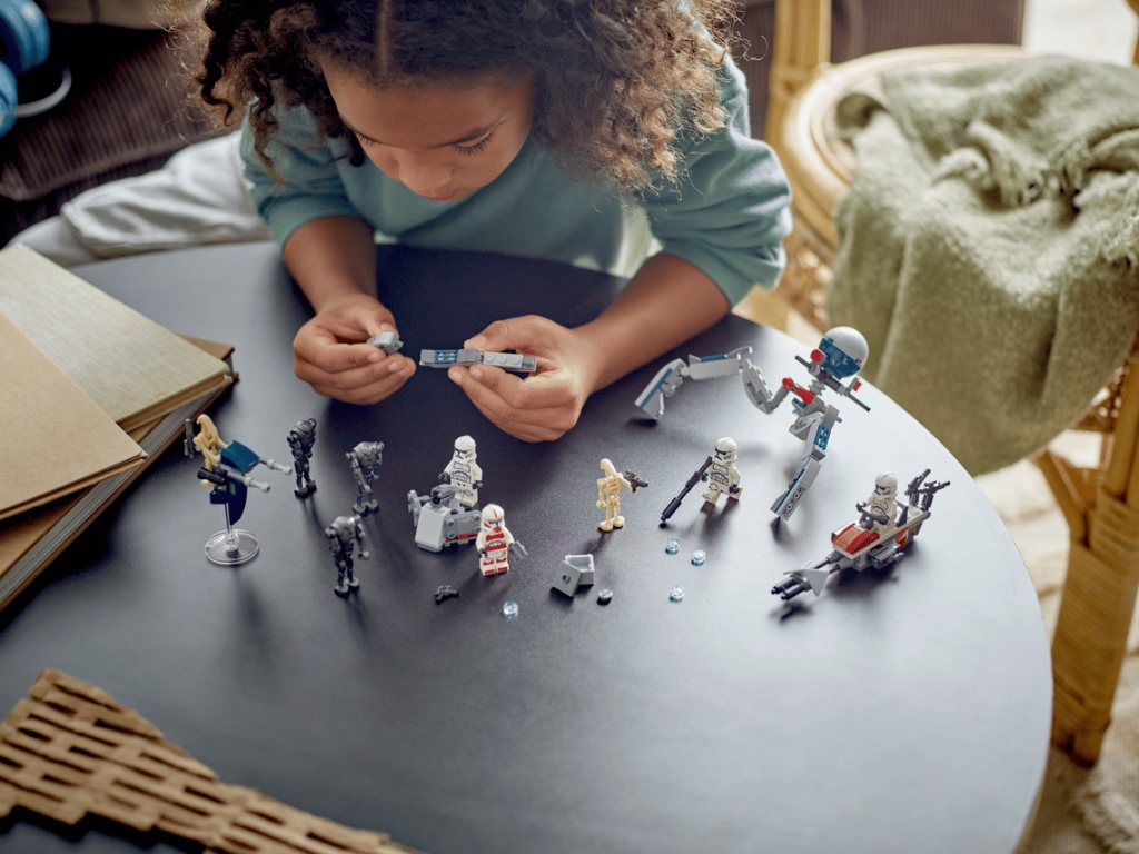 Конструктор LEGO Star Wars Клоны-пехотинцы и боевой дроид. Боевой набор, 215 деталей