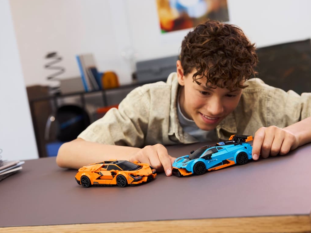 Конструктор LEGO Speed Champions Lamborghini Revuelto и Lamborghini Huracán STO, 607 деталей