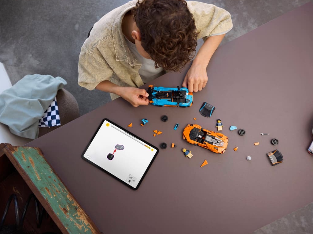 Конструктор LEGO Speed Champions Lamborghini Revuelto и Lamborghini Huracán STO, 607 деталей