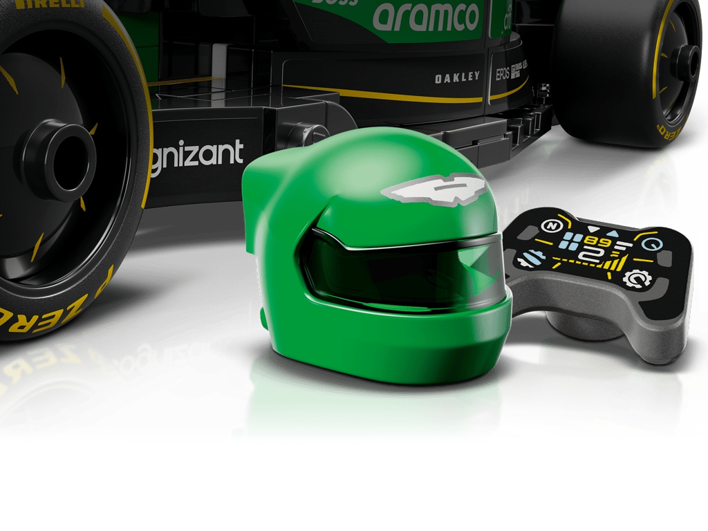 Конструктор LEGO Speed Champions Гоночный автомобиль Aston Martin Aramco F1 AMR24, 269 деталей
