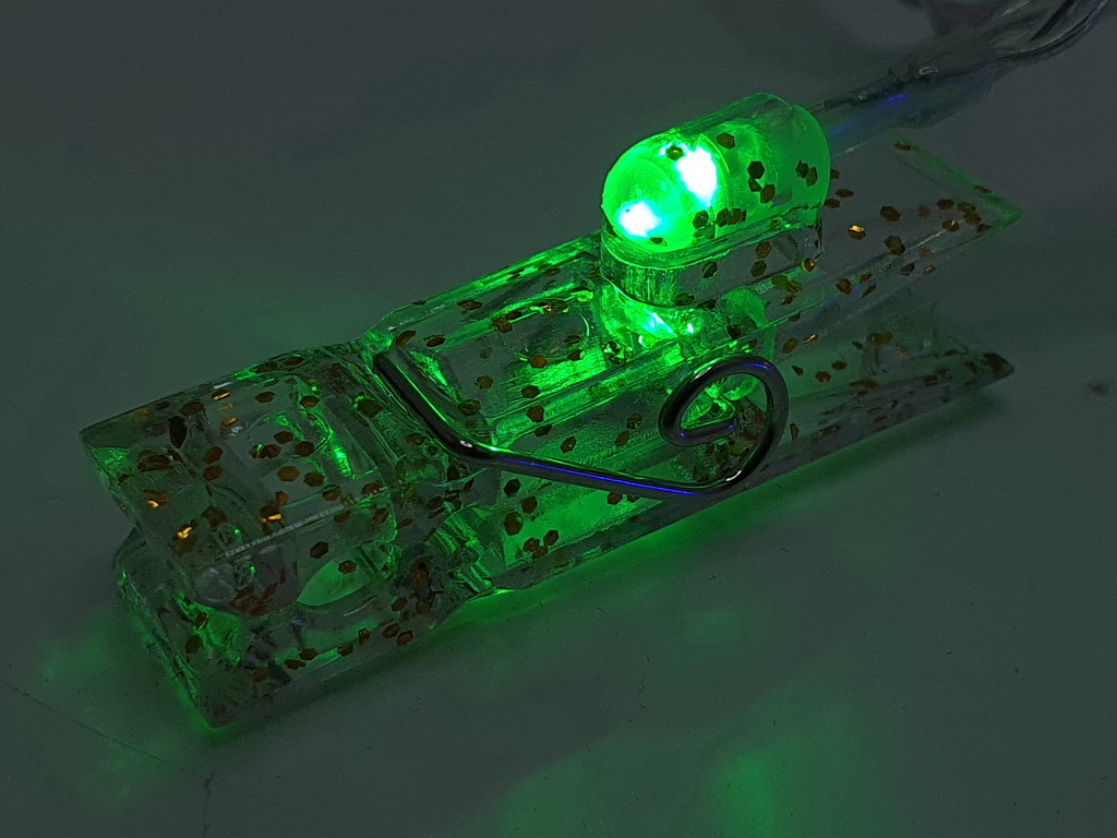 Гірлянда світлодіодна Прищіпки 3м кольорова 20led, 2AA, R96133-C