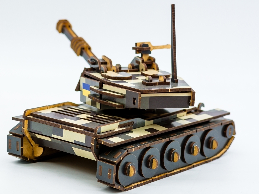 Дерев'яний 3D конструктор Танк, 162 деталі, PuzzleOK 162-0074