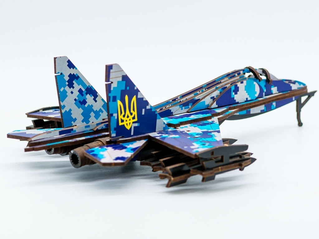 Дерев'яний 3D конструктор Міг 29, 94 деталі