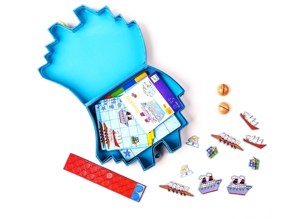 Игра настольная морской бой. Djeco DJ05270